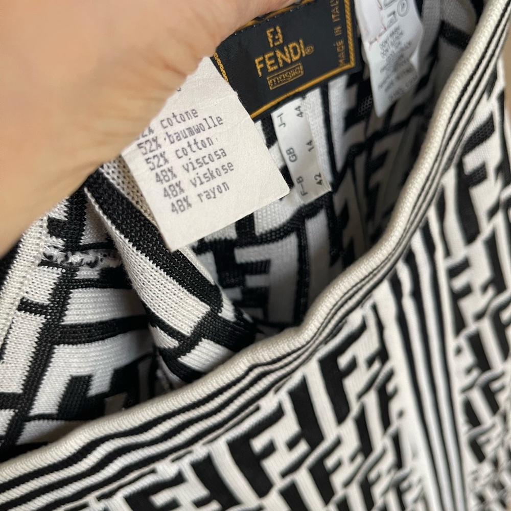 VINTAGE FENDI FF LOGO black and white knit SKIRT💝HP - Picture 11 of 11